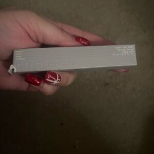 R.E.M beauty Essential Drip Glossy Balm - Juice Box